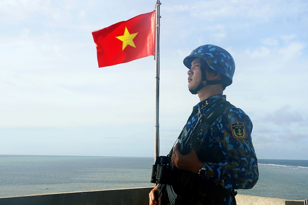Canh gác sẵn sàng chiến đấu dịp Tết tại đảo Thuyền Chài.